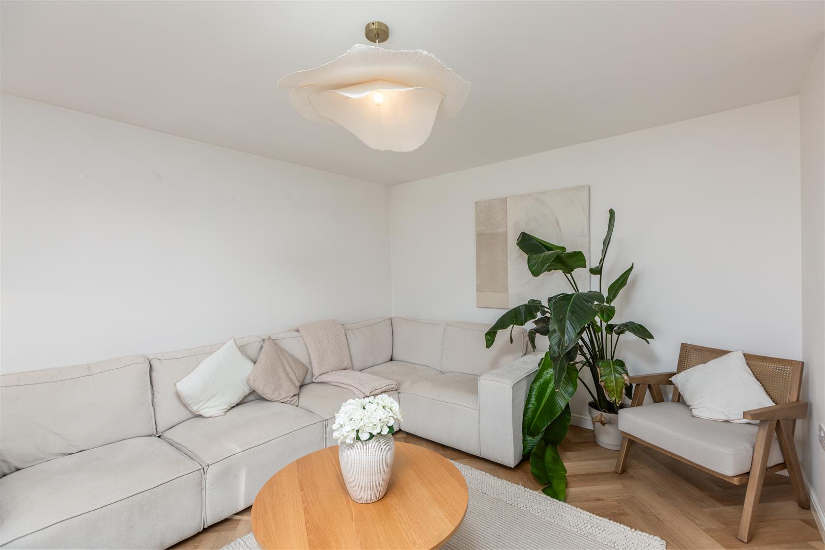 Ffordd Y Meillion, Llanelli, SA15 2EX